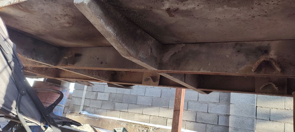 Борт на грузовой