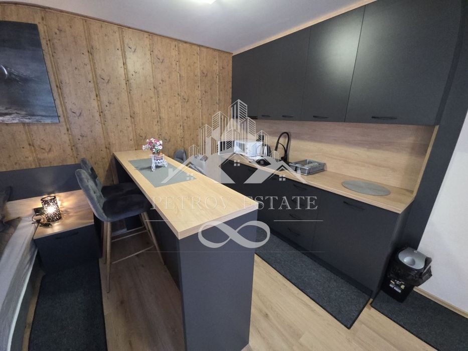 Продава се Хотел в Батак - 560 кв.м за 677 €/кв.м - Снимка #5