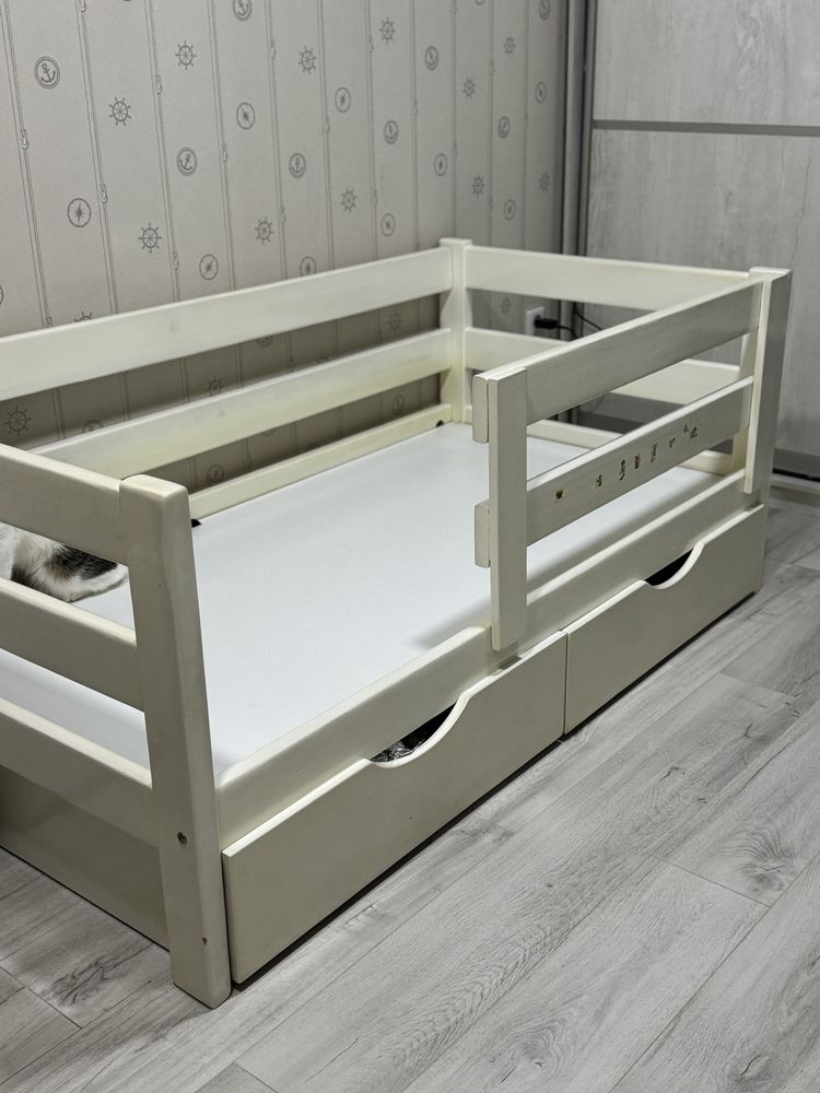 Продам детскую кровать