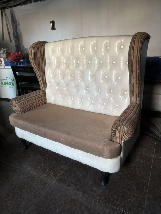 Диваны для кафе ресторана