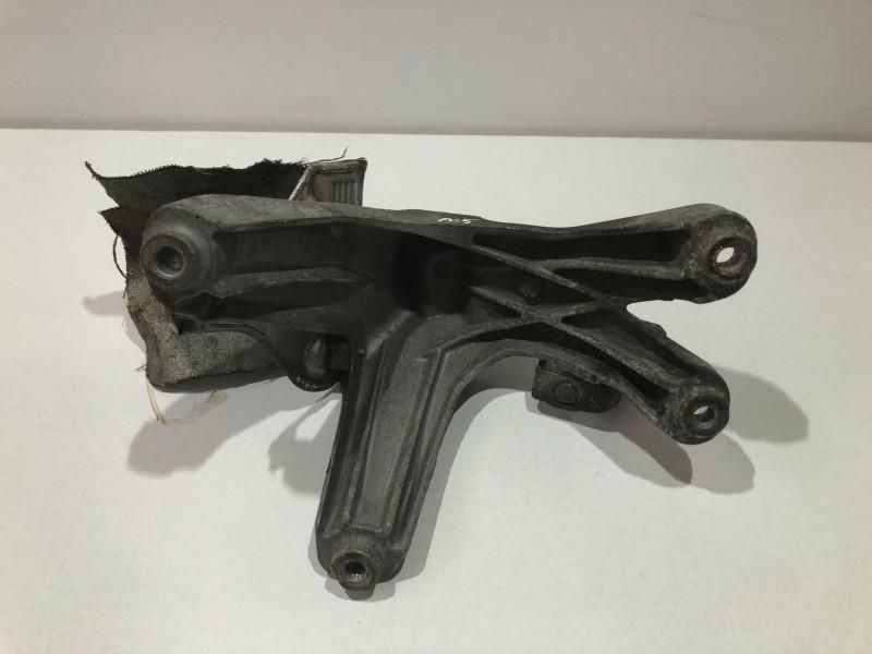 Suport motor 2.0 tdiCGLC Audi A5 8T [facelift] [2011 - 2016]