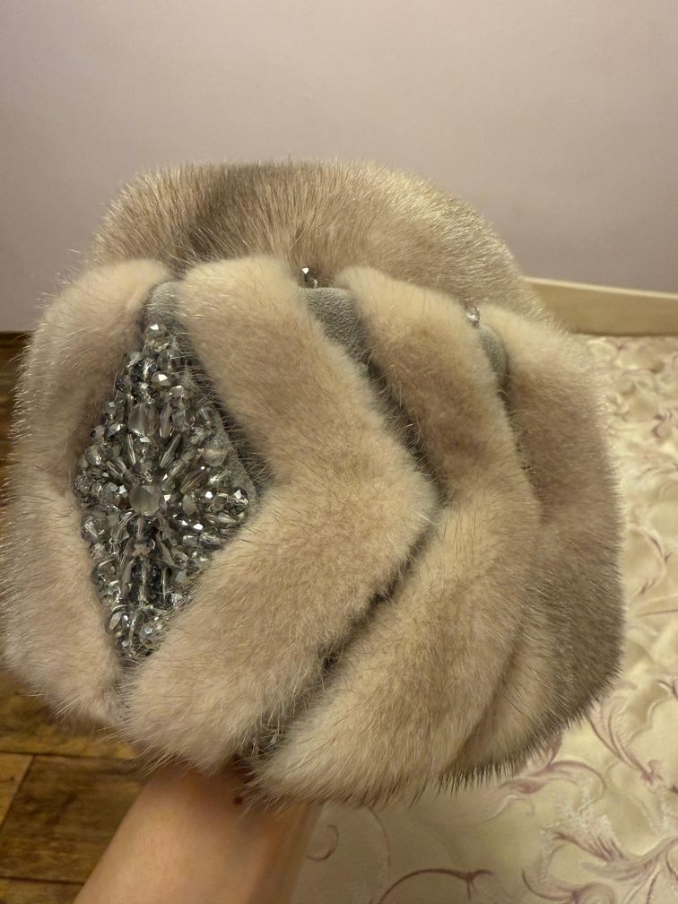 Продам норковую шапка