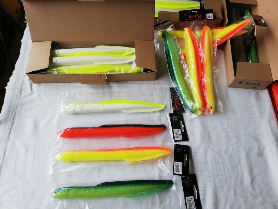 Naluci aroma peste- shaduri mari pentru somn