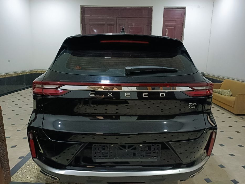 Exeed TXL 2024 ideal