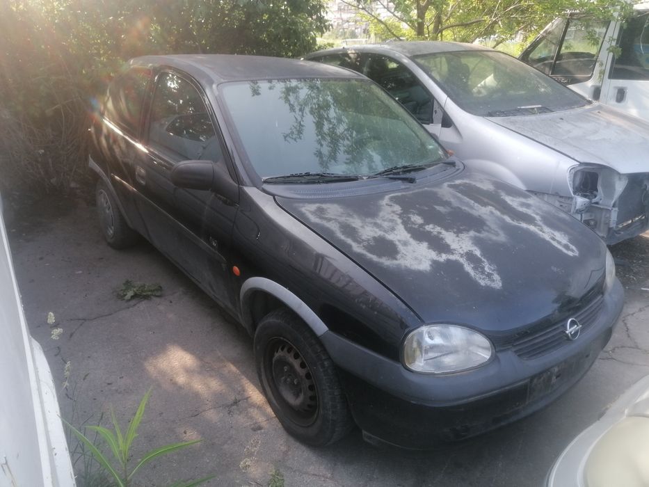 Opel corsa b 1.0 12v НА ЧАСТИ