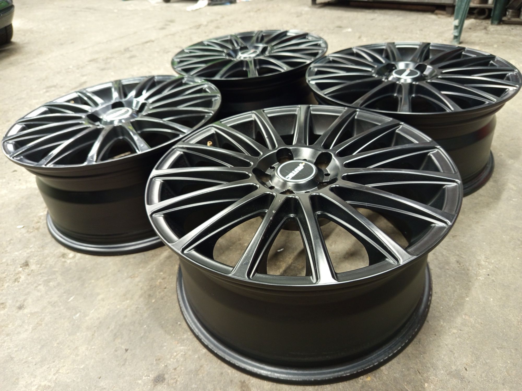 17" AUTEC Germany Джанти 5x112