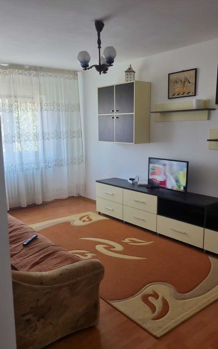 Inchiriez apartament 2 camere,Nicolina1,spate Lidl