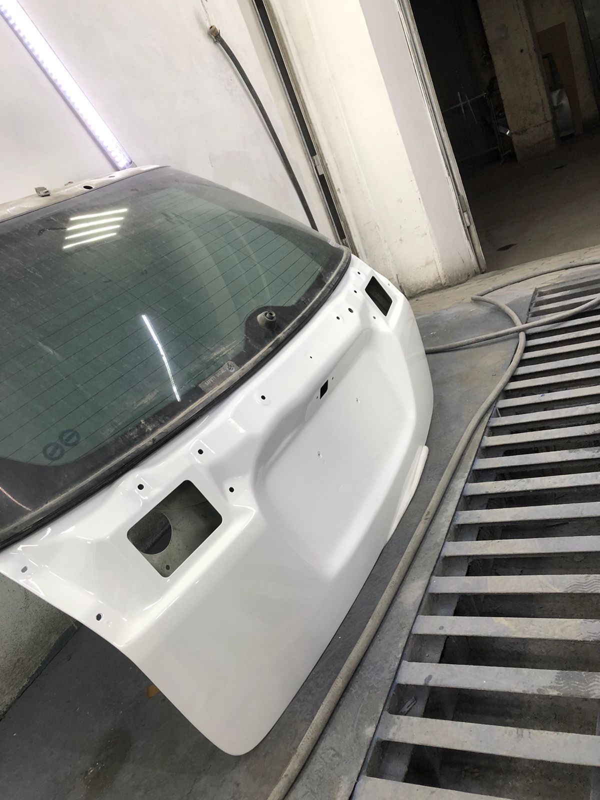 Крышка багажника Subaru Legacy BP