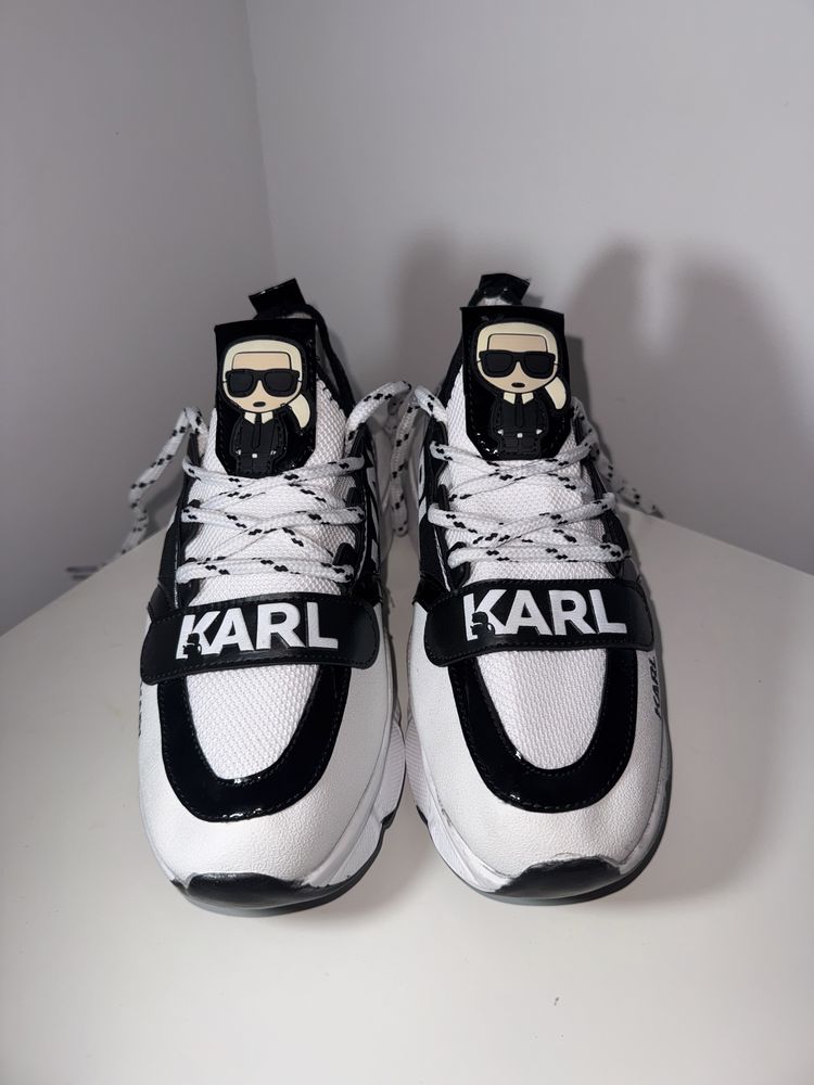 Karl Lagerfield dama