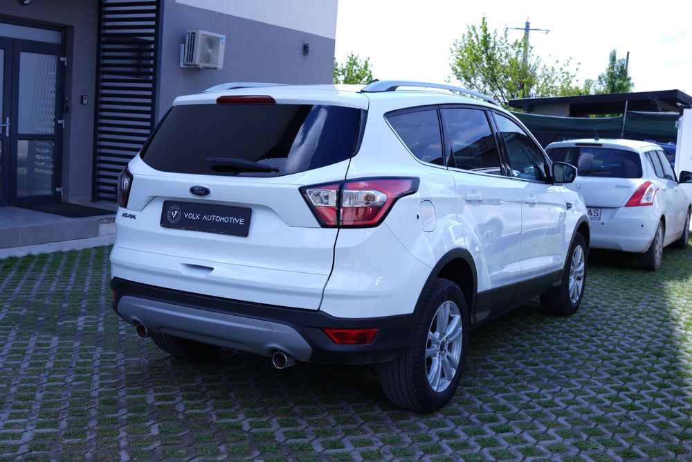 Ford Kuga 1.5 benzina 33.000 km