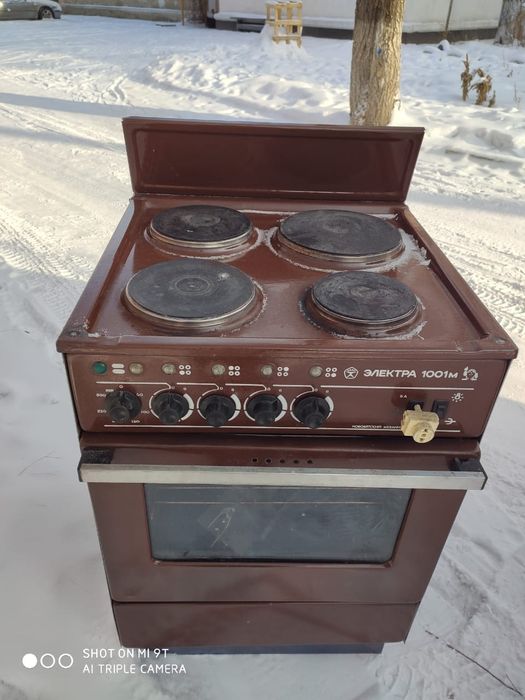Продам электрическую плиту