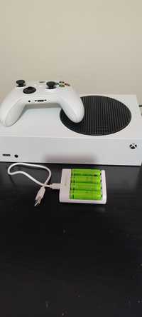 Xbox Series S 512 GB + Зарядно за батерии +4