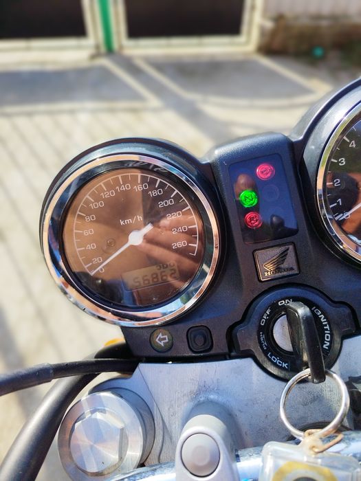 Vand/schimb honda hornet 919 in stare perfecta