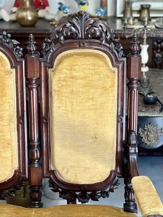 Canapea veche stil baroc - lemn masiv sculptat