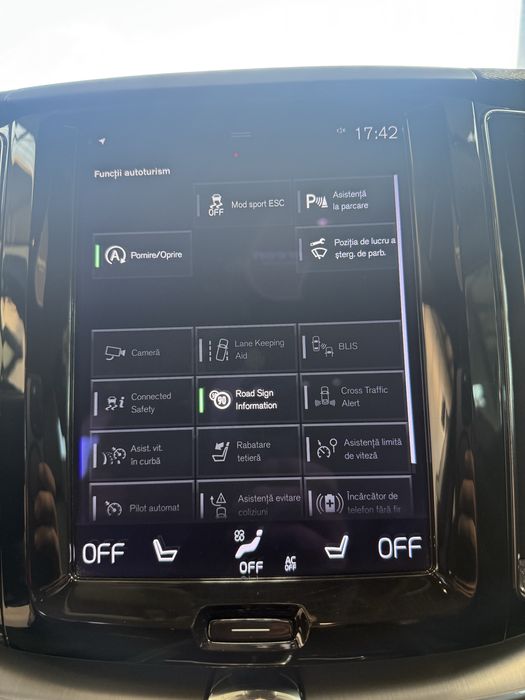 Volvo XC60 B4 MHEV Momentum ,2 l mild hybrid, 2wd