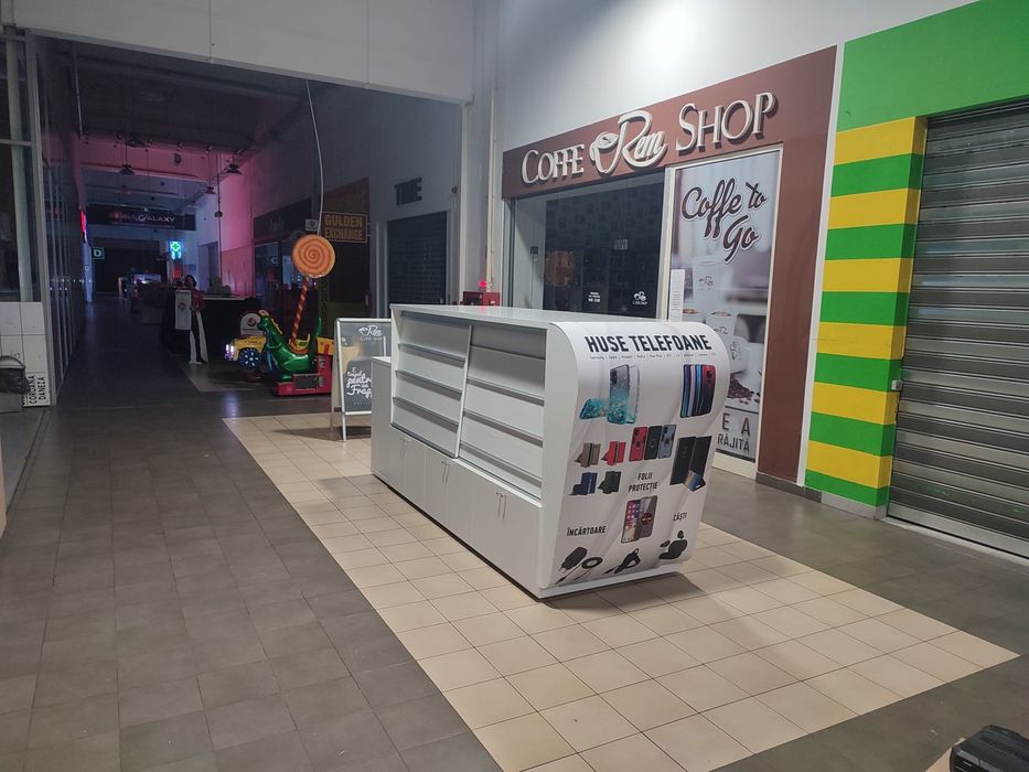 Mobilier Insula / Stand Mall