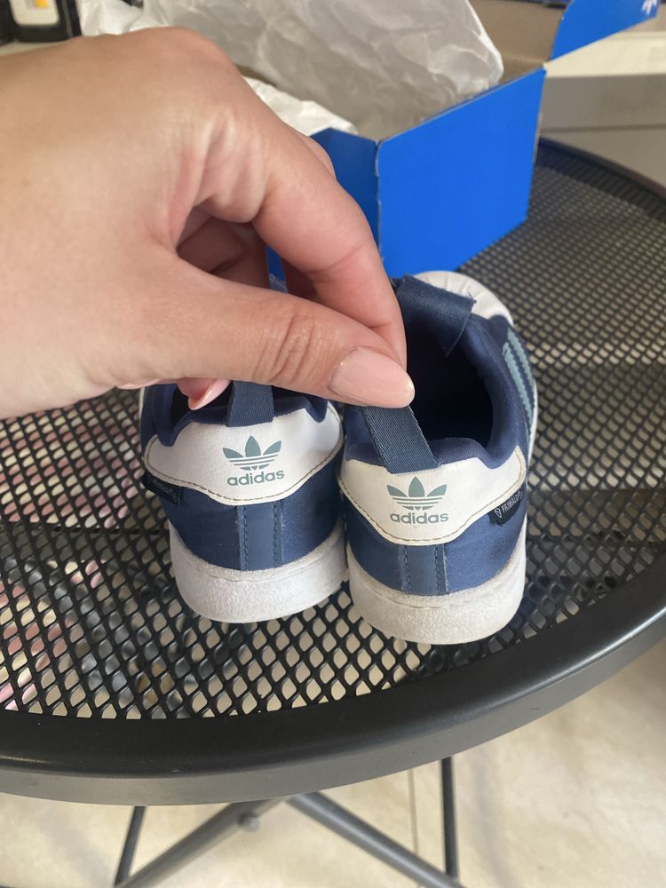детски маратонки adidas в оригинална кутия