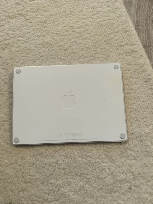 Tastatura,mouse magic mouse si trackpad 3 apple bluetooth impecabila