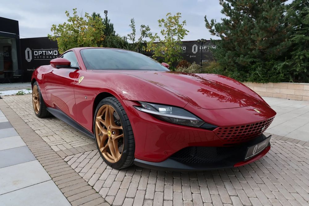 Ferrari Roma 06/2024 Ferrari Roma – 5.500 km, TVA Deductibil (Eligibila Finantare)