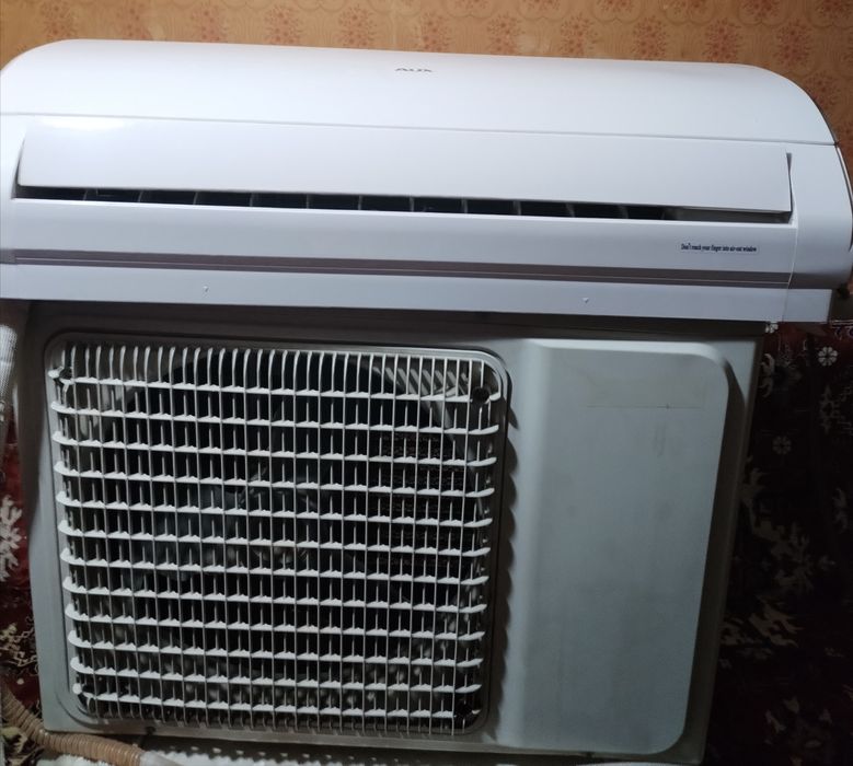 Продам кондиционер AUX12 б/у