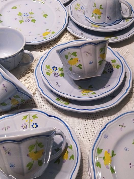 Сервиз за кафе с десертни чинии Longchamp