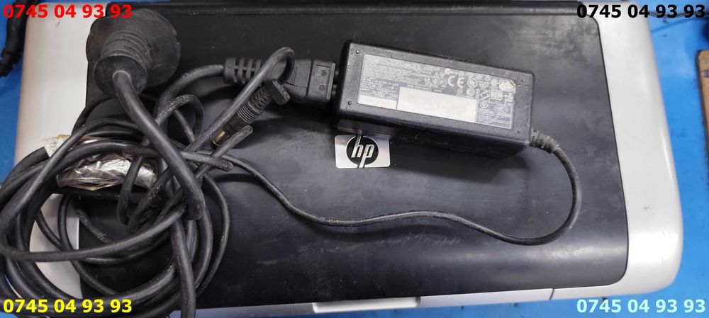 imprimanta HP deskjet 460 cu acumulator si incarcator fara cartuse