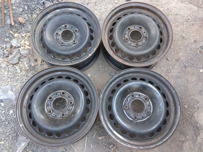 Продам оригинальные металлические диски на BMW 3