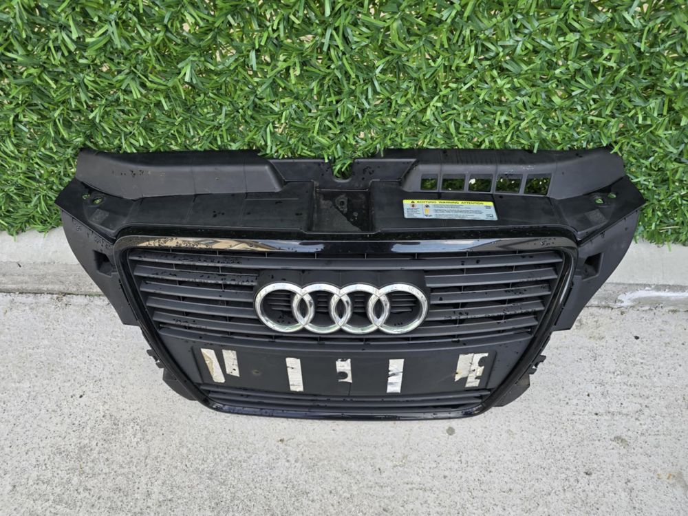 Оригинална решетка Audi A3 8P Facelift S-line Black Edition / Ауди А3