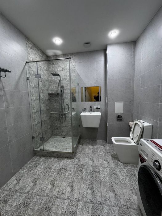 Срочно продаётся квартира Чилонзор-10 ЖК DUBAI TUNING DOM