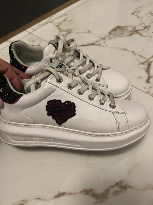 Почти нови на символична цена -