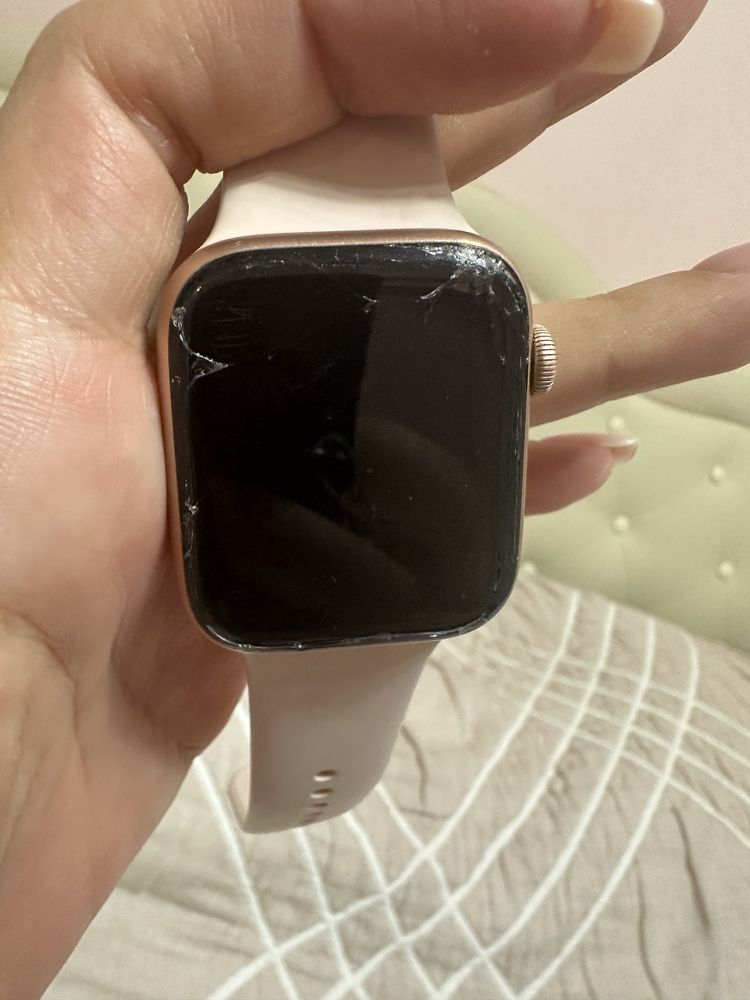 Apple watch 4, 44 mm розов/зол