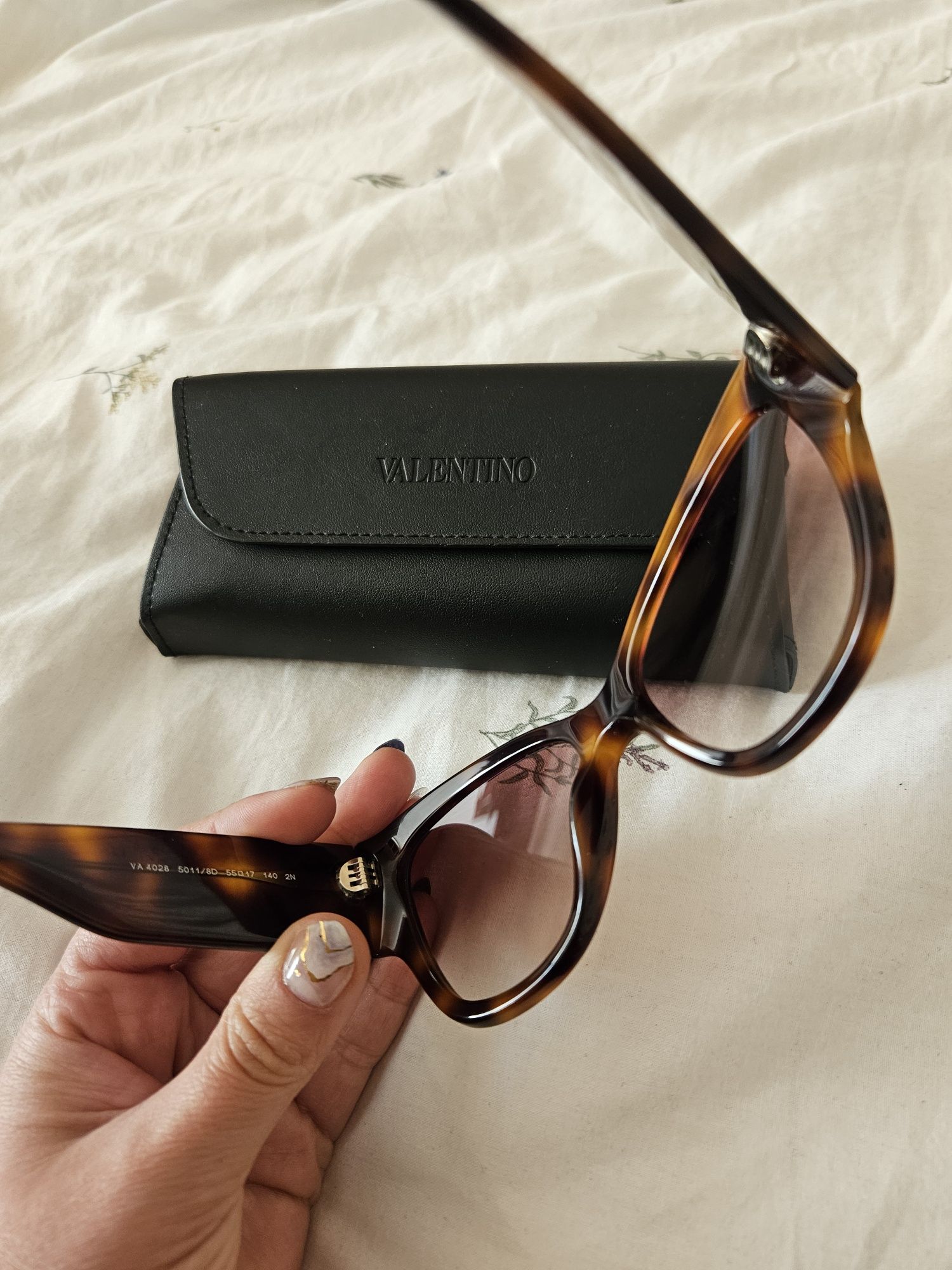 Дамски слънчеви очила Valentino