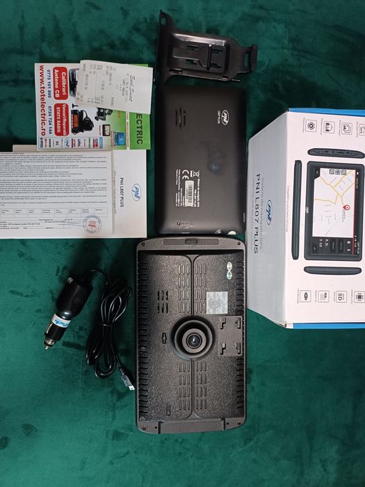 GPS Pilot 12xl / PNI L807 Plus 2GB RAM,16 GB memory