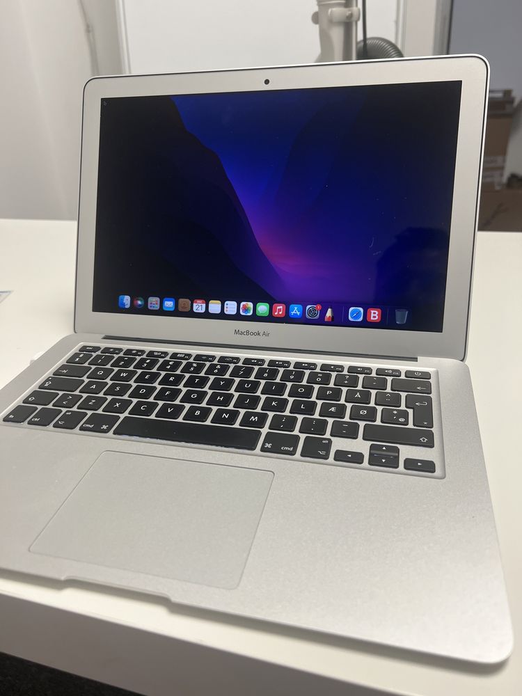 Laptop MacBook Air 13”