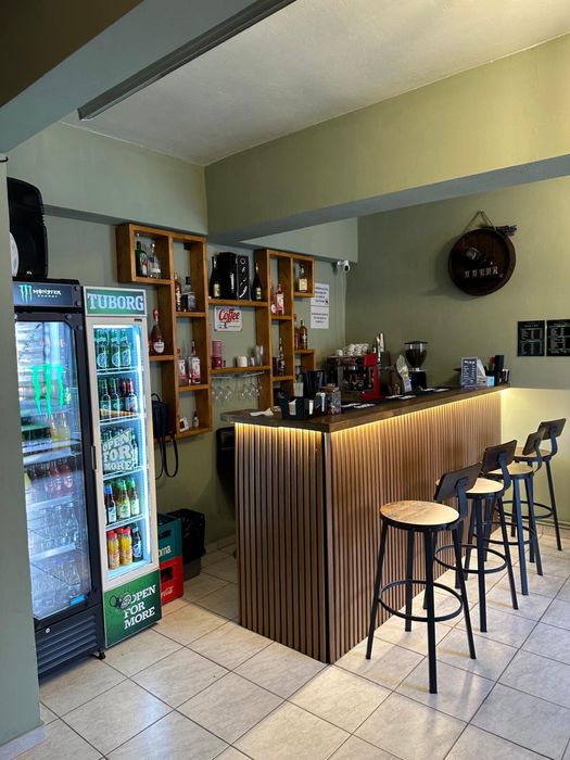 Cafenea gata de funcționare - afacere la cheie situată central