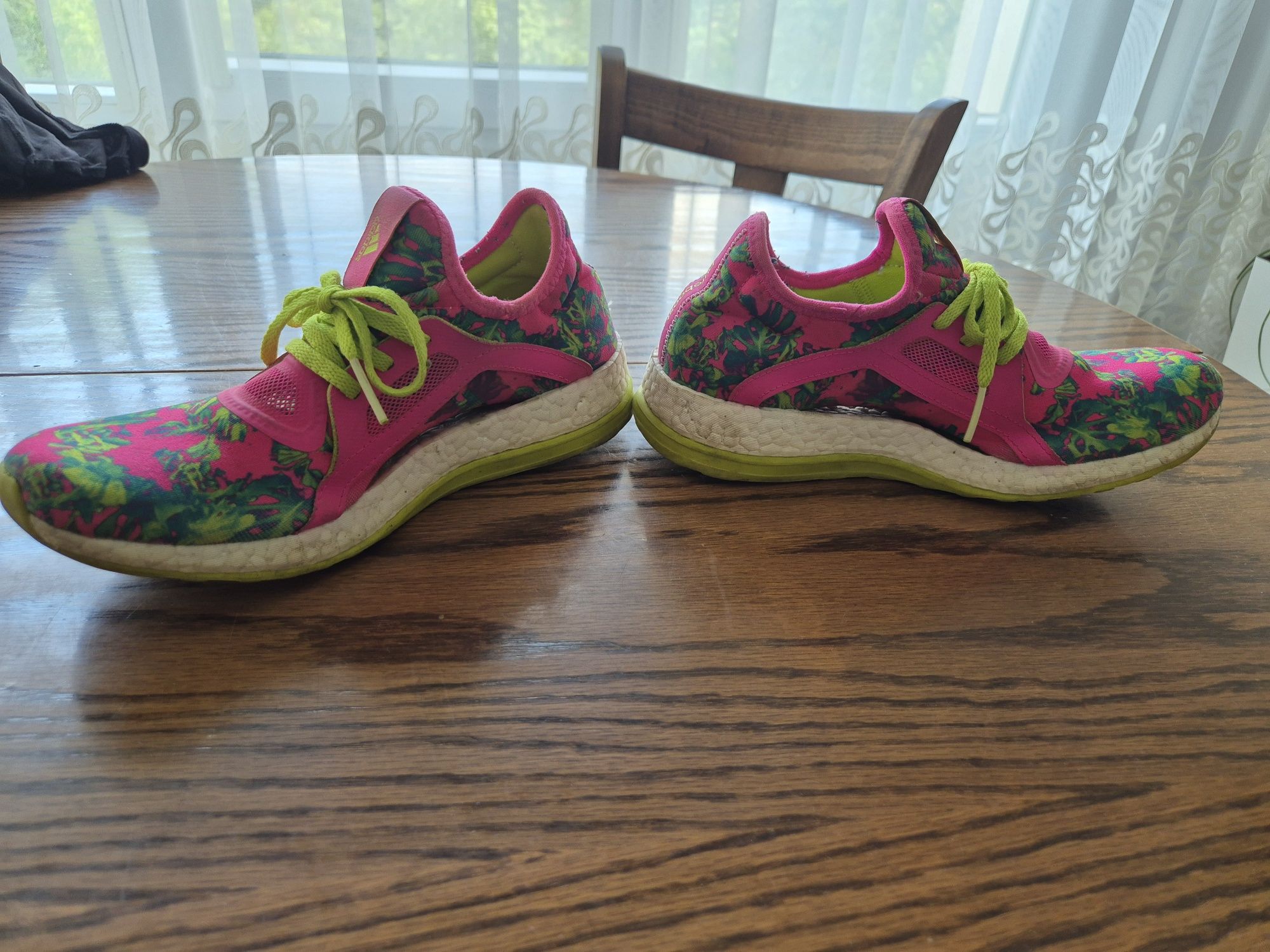 Маратонки Adidas 23.5 cm