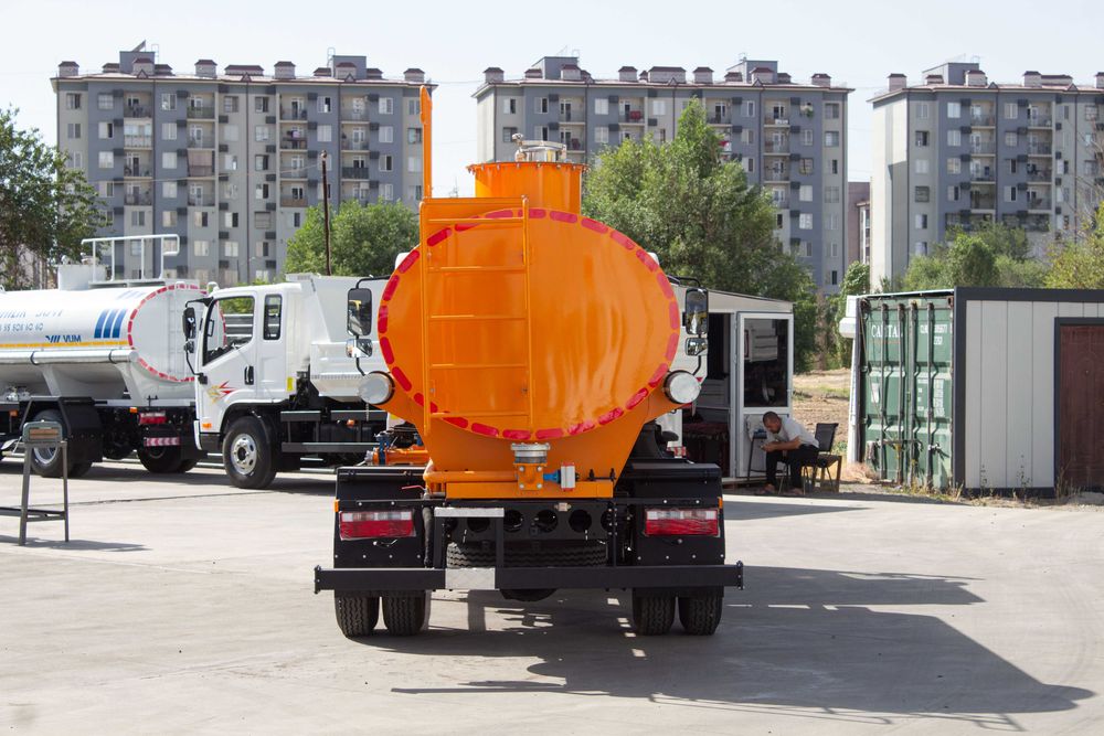 Сотувда мавжуд! Поливомоечная машина (водовоз) FAW Tiger V (6 м³)