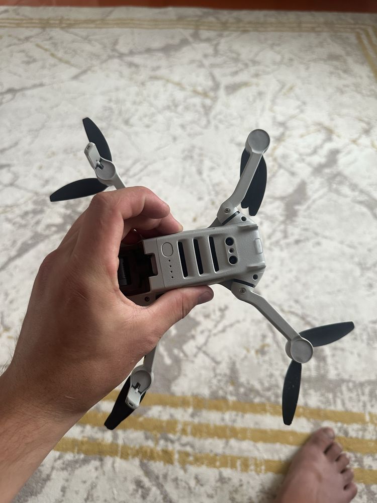 Дрон dji mini 2 fly more combo
