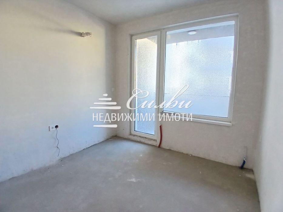 Продава се Двустаен апартамент в Шумен, Тракия - 70 кв.м за 1275 €/кв.м - Снимка #3