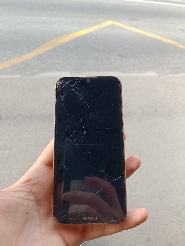 Продам Huawei б/у