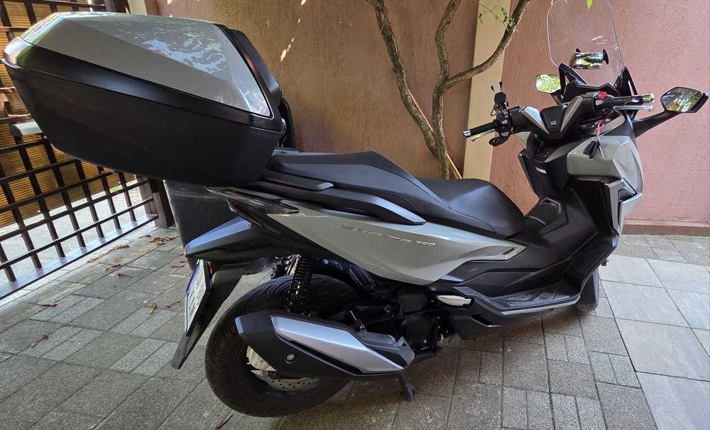 Honda Forza 350 Pret 4.700 euro