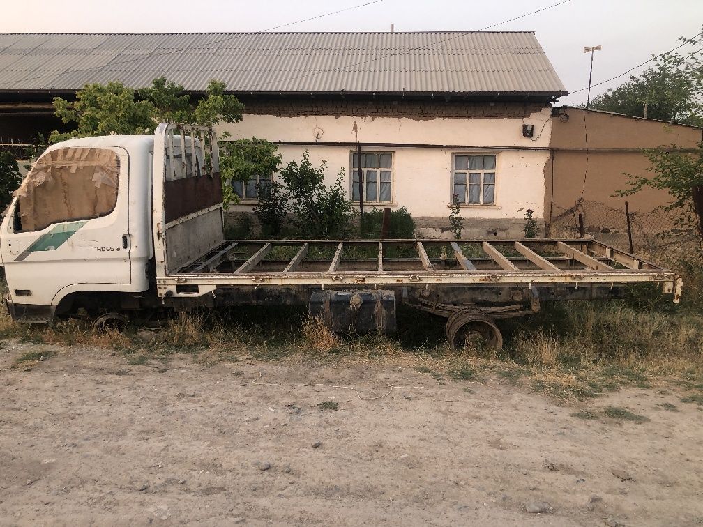 Hyundai65 2006 y