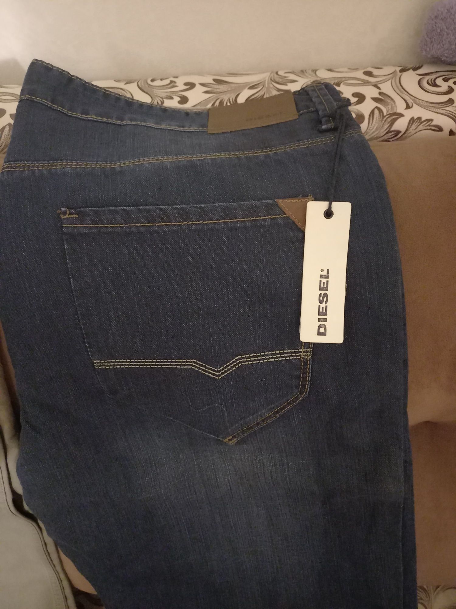 Продам джинсы мужские по 5500