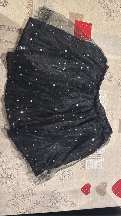 Fustita impecabila cu eticheta pe ea