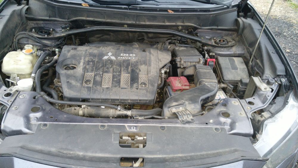 Mitsubishi Outlander 2.3