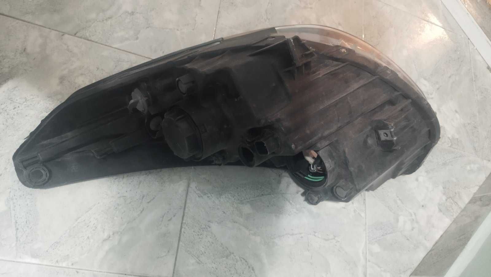 Десен фар за Hyundai IX35 / Хюндай ИХ35 2010г