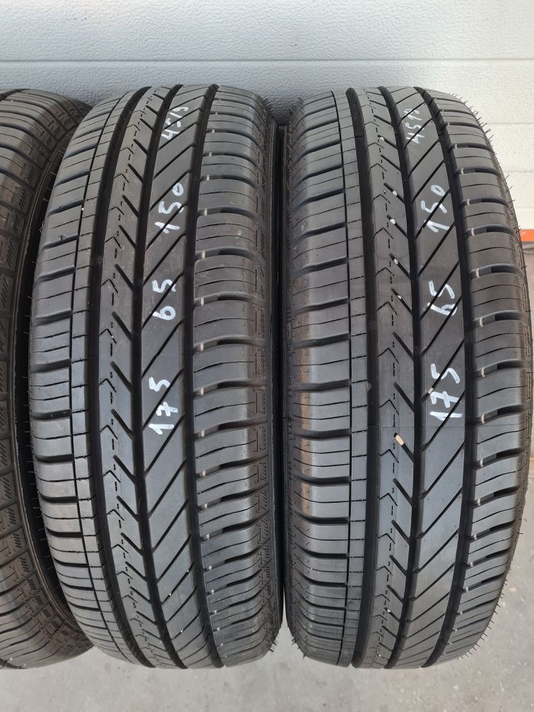 Летни гуми 4 броя GOODYEAR DuraGrip 175 65 R15 дот 4519