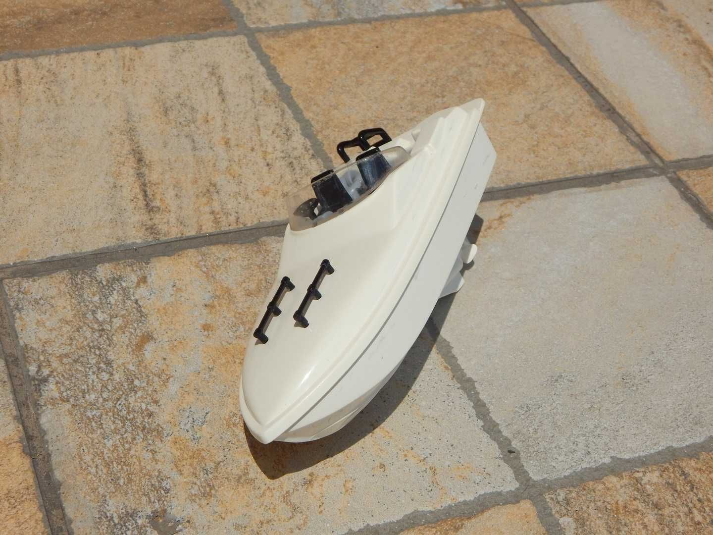 Macheta jucarie salupa barca plastic alba 19 cm lungime