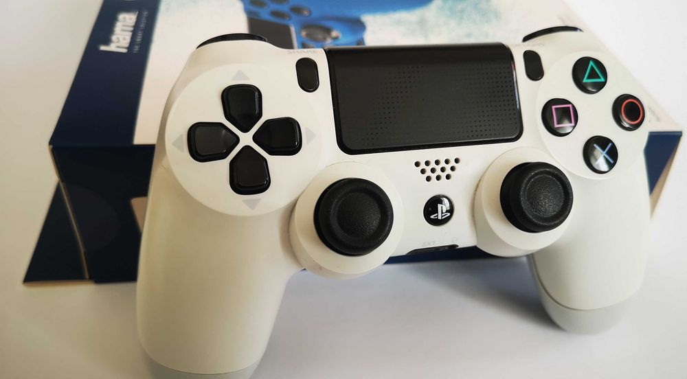 PS4 Dualshock 4 Оригинален контролер + протектор HAMA