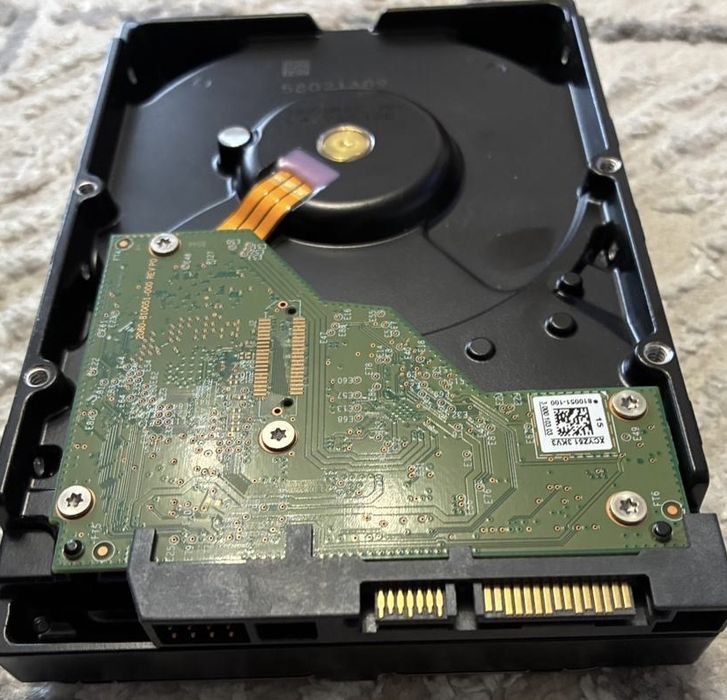 Продам новый жесткий диск 4Тб